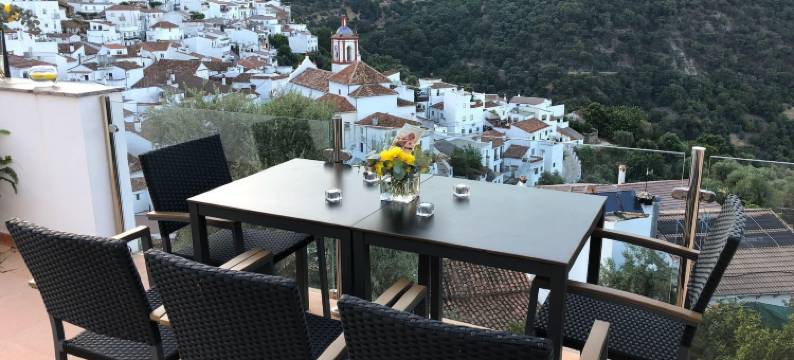 贝纳拉巴旅馆(Benarrabá Hostel)图片