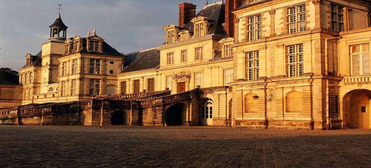 宜必思内穆尔酒店(Ibis Nemours)图片