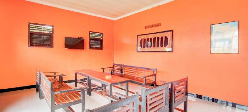 Collection O 英达酒店附近(Collection O Stasiun Pekalongan Near Stasiun Kereta Api Formerly Hotel Indah)图片