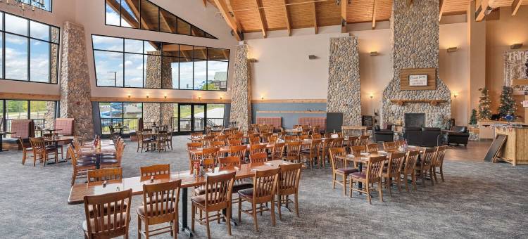三熊度假村, 凯悦臻选酒店(Three Bears Resort Waterpark Near Tomah Ascend Collection)图片
