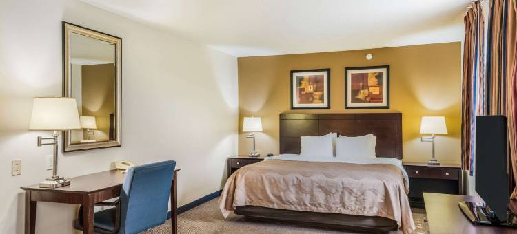 埃尔德里奇达文波特北凯艺套房酒店(Quality Inn & Suites Eldridge Davenport North)图片
