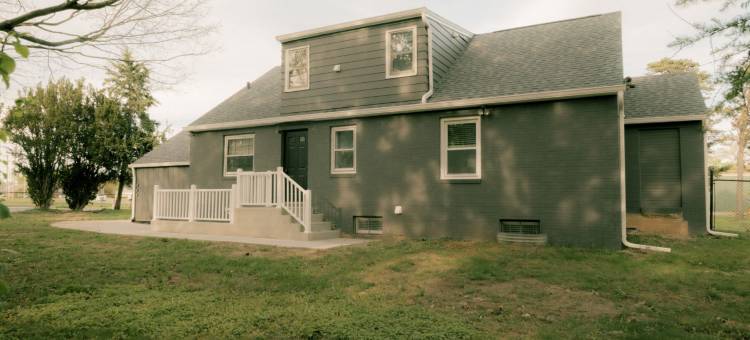 Modern Comforts with Smart Amenities - Stylish Cozy Oasis图片