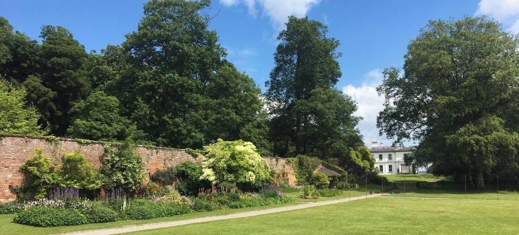 巴利斯库利恩公园庭院小屋(Ballyscullion Park Courtyard Cottages)图片