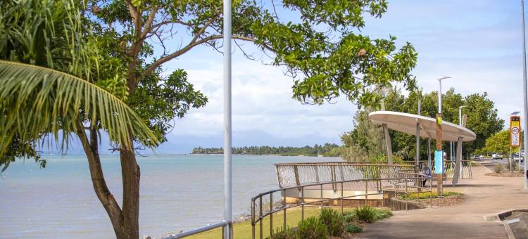 Marine 酒店夜帽(Nightcap at Marine Hotel Cardwell)图片