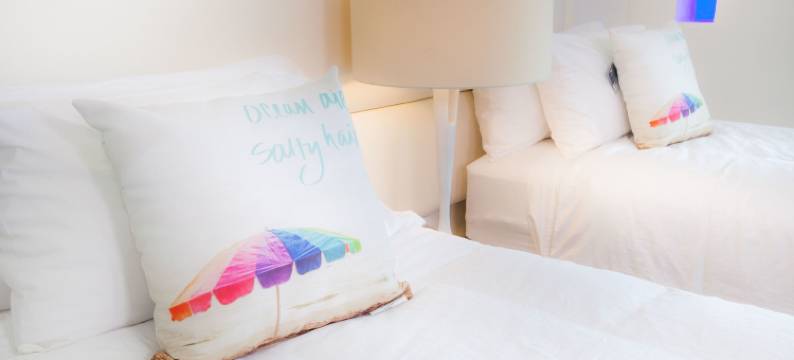 海中美人鱼海滨酒店(The Salty Mermaid Oceanfront Hotel)图片