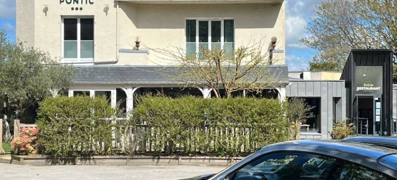 斯涛特尔克洛斯庞蒂克酒店(Le Clos du Pontic Logis et Cit'Hotel)图片