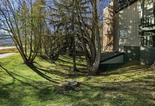 9 Sandstone70 3 Bedroom Condo by RedAwning Hotel Overview