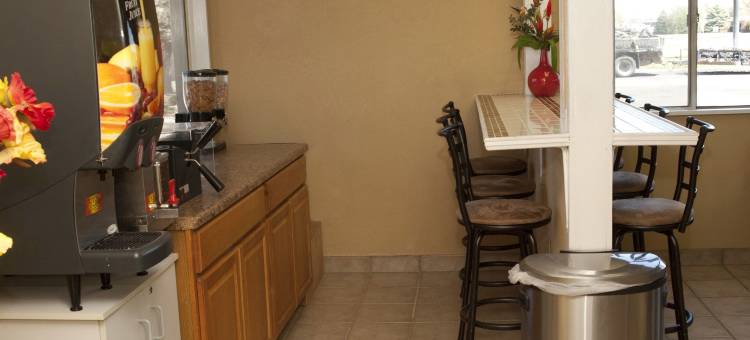 科尔比经济旅馆&套房酒店(Budget Inn & Suites Colby)图片