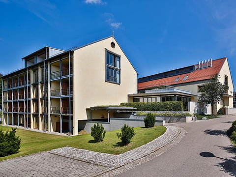 奥贝斯赫瓦比斯赫尔酒店