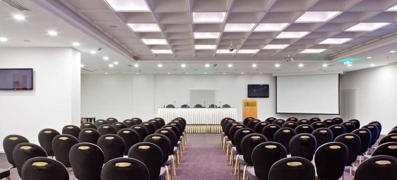 卡拉夫里塔峡谷温泉酒店(Kalavrita Canyon Hotel & Spa)图片