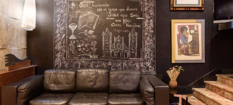 克里索奇多斯酒店(Crisol Quindós)图片