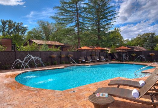 L'Auberge de SedonaHotel Overview
