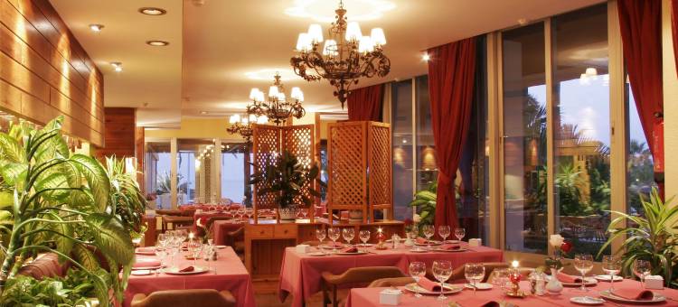 巴约迪洛公寓酒店(Hotel Apartamentos Bajondillo)图片