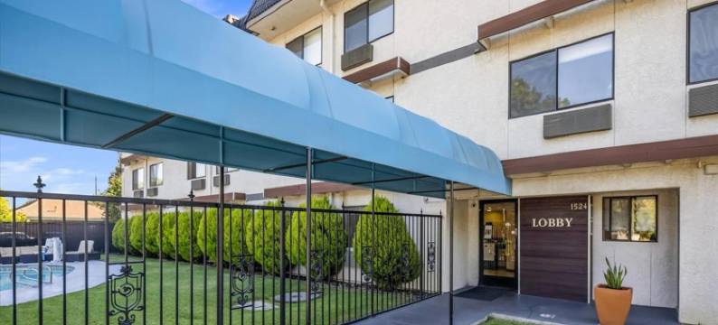 伍德兰德戴斯酒店(Days Inn by Wyndham Woodland)图片