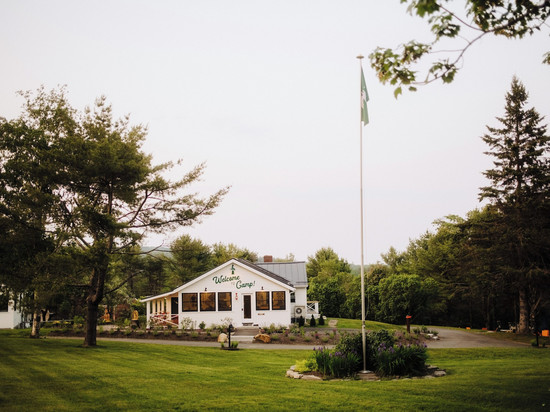 德福雷斯特营地