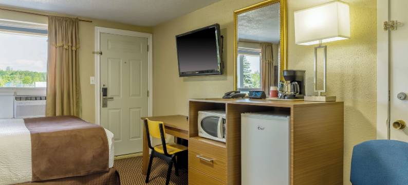 Motel 6 坎贝尔福德, 安大略(Motel 6 Campbellford, on)图片