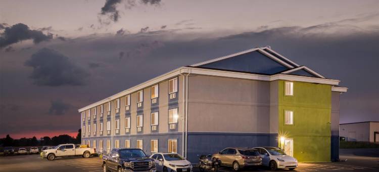 奥塞多威斯康星速8酒店(Super 8 by Wyndham Osseo WI)图片