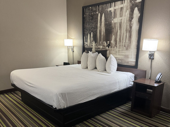 温德姆赫尔南多速8酒店