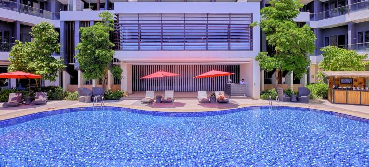 MCollection - Poolside Escape Near Boracay’s Iconic Keyhole图片
