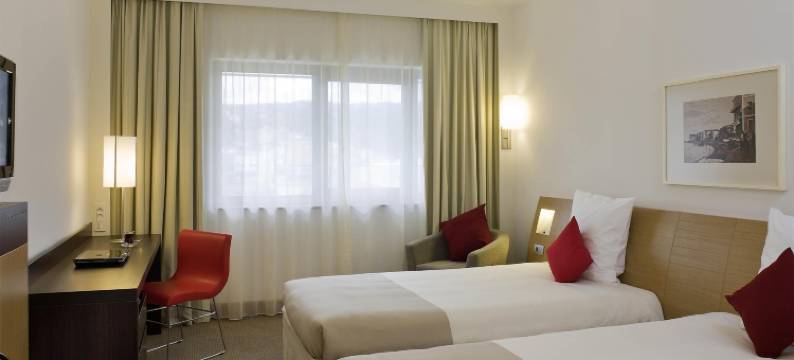 诺富特酒店伦敦希思罗机场M4公路4号交汇处(Novotel London Heathrow Airport - M4 Jct 4)图片