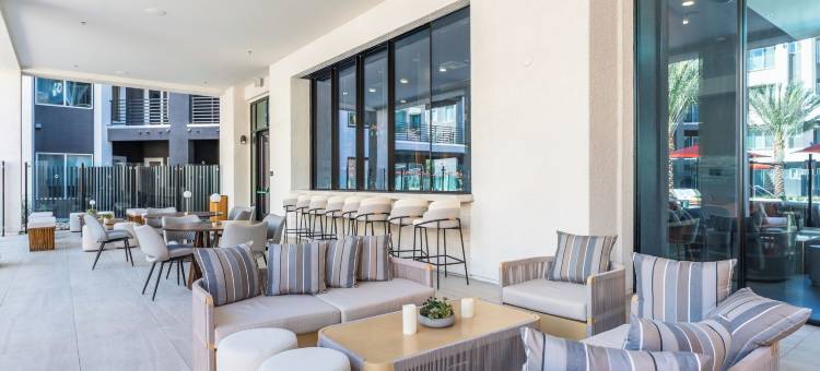 拉斯维加斯奥托诺姆斯酒店(Otonomus Hotel Las Vegas)图片