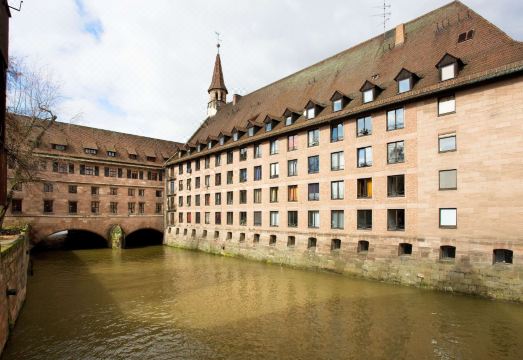Ibis Nuernberg City am Plaerrer Hotel Overview