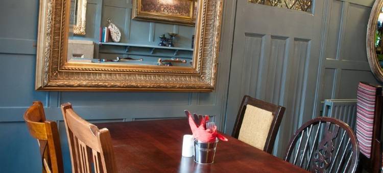 哈克贝利斯酒吧和烧烤酒店(Huckleberrys Bar & Grill)图片