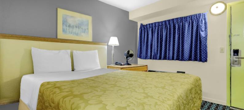 OYO 布鲁克维尔酒店 近代顿国际机场(Brookville Inn by OYO Near Dayton International Airport)图片