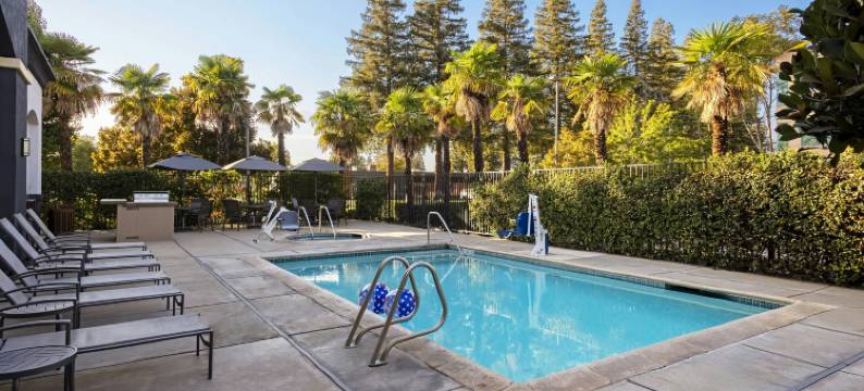 萨克拉门托加州展览中心万枫酒店(Fairfield Inn Sacramento Cal Expo)图片