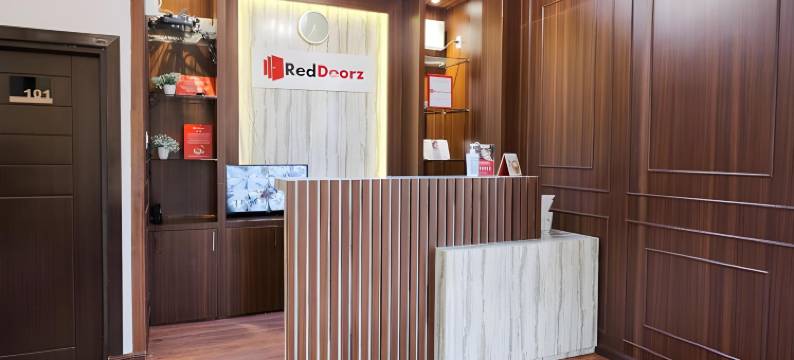 红多兹酒店-近棉兰皇家普里玛医院2号(RedDoorz Near RS Royal Prima Medan 2)图片
