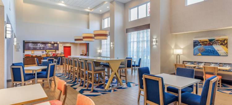 帕克斯堡市中心欢朋套房酒店(Hampton Inn & Suites Parkersburg Downtown)图片