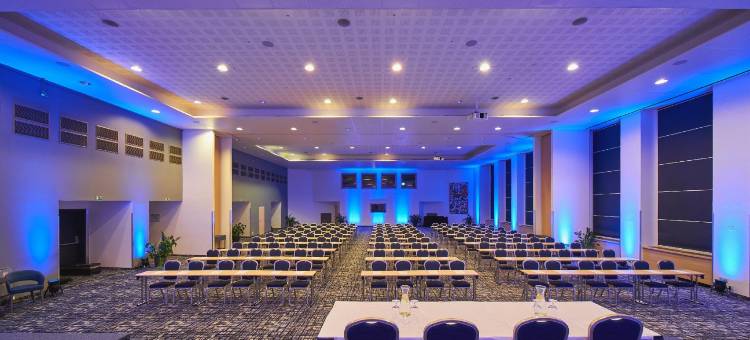 布拉格城堡金字塔OREA酒店(Orea Hotel Pyramida Praha)图片