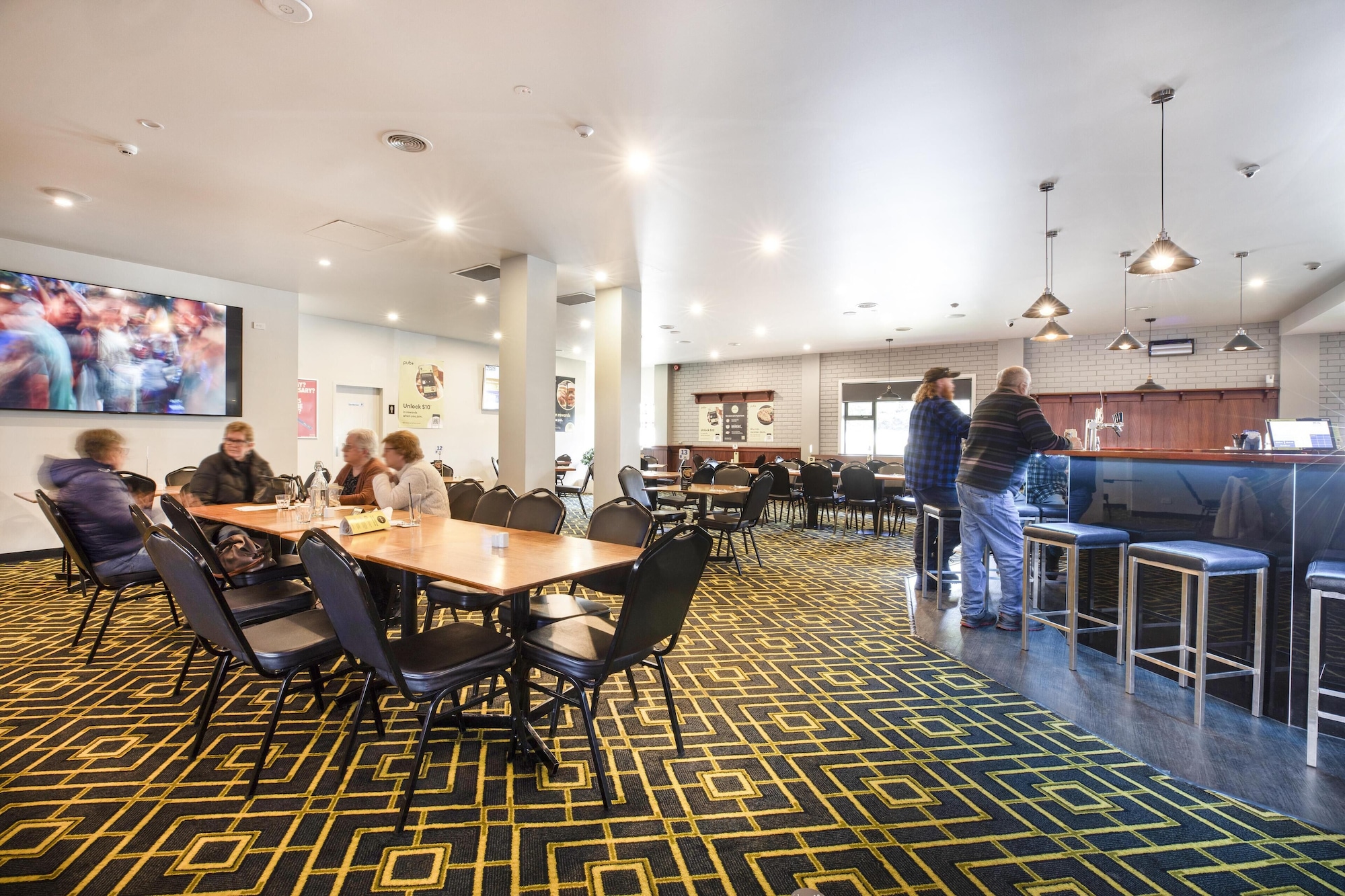 Nightcap at Burnie Townhouse Over view