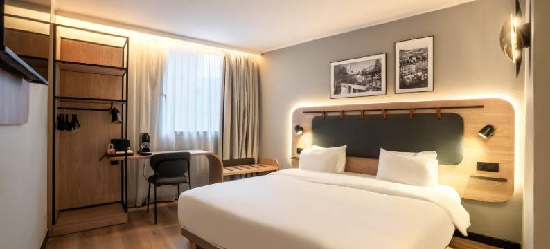 巴黎西苏雷内斯桥康铂酒店(Campanile PRIME - Suresnes - La Défense)图片