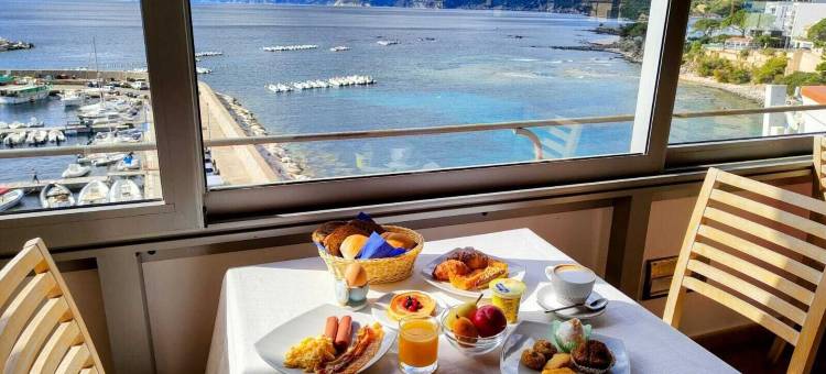 BUE Marino Hotel & Rooftop Bar图片