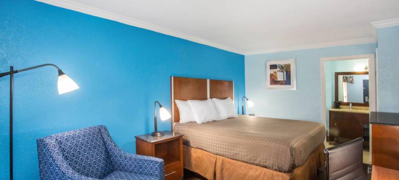 佛罗里达市戴斯酒店(Days Inn by Wyndham Florida City)图片