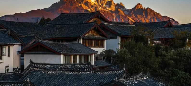 Lijiang沐兰·270°古城景Sense氛围感观景庭院(古城大水车店)图片