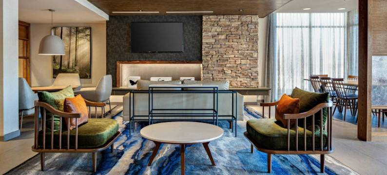 费耶特维尔万枫酒店及套房(Fairfield Inn & Suites Fayetteville)图片