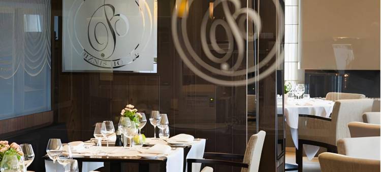 比兹尼斯酒店(Biznis Hotel)图片