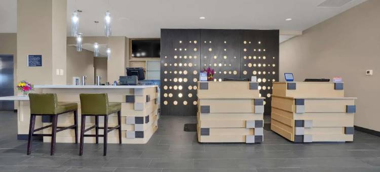 凤凰城北部快乐谷贝斯特韦斯特优质行政公寓酒店(Best Western Plus Executive Residency Phoenix North Happy Valley)图片