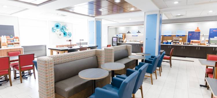 智选假日套房酒店诺克斯维尔的法拉格特(Holiday Inn Express & Suites Knoxville-Farragut)图片