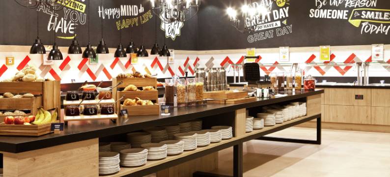 柏林市东区艺廊希尔顿欢朋酒店(Hampton by Hilton Berlin City East Side Gallery)图片