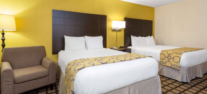 昆斯伯里呗盟酒店 / 乔治湖(Baymont by Wyndham Queensbury / Lake George)图片