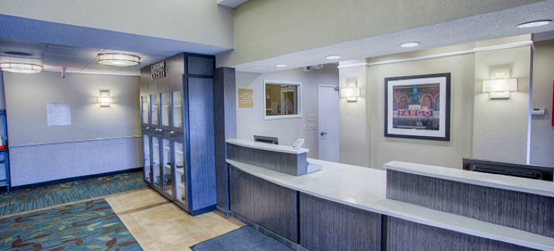 法戈Candlewood Suites酒店-北达科他州立大学 洲际旗下(Candlewood Suites FARGO-N. DAKOTA STATE UNIV. by IHG)图片