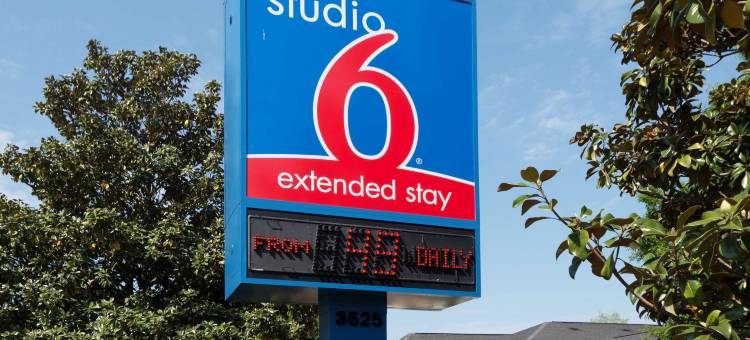 莫泰尔6德卢斯，GA- 亚特兰大- 格温内特地方(Motel 6 Duluth, GA - Atlanta - Gwinnett Place)图片