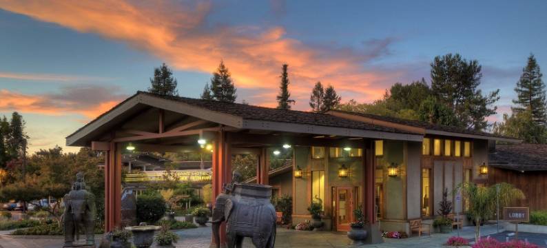 黛娜花园酒店(Dinah's Garden Hotel)图片