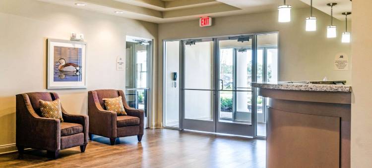 美茵斯坦套房酒店哈克伯里运动员小屋(MainStay Suites Hackberry Sportsman's Lodge)图片