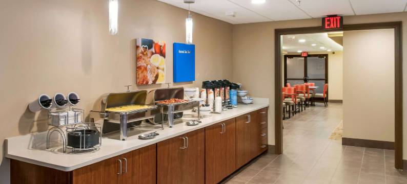 科普兰大楼舒适套房酒店(Comfort Inn & Suites at Copeland Tower)图片