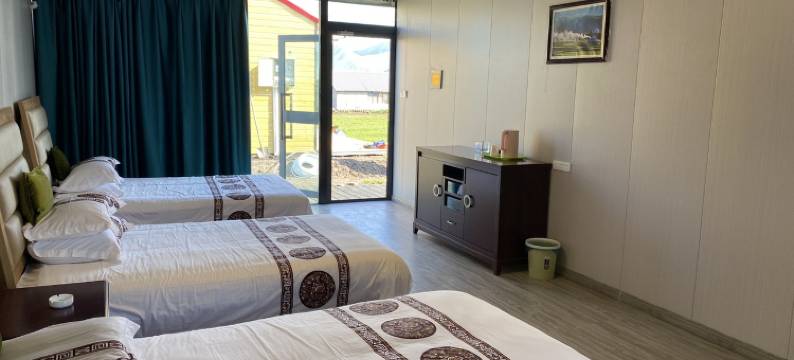 孟克特古道红梦楼民宿图片