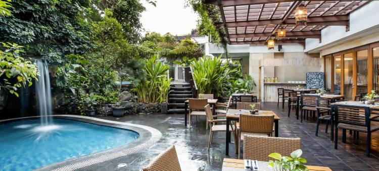 日惹贾布卢武克马里奥波罗酒店(Jambuluwuk Malioboro Hotel Yogyakarta)图片